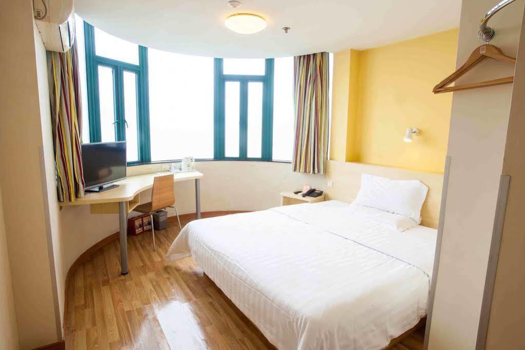7Days Inn Guiyang Normal University Zewnętrze zdjęcie